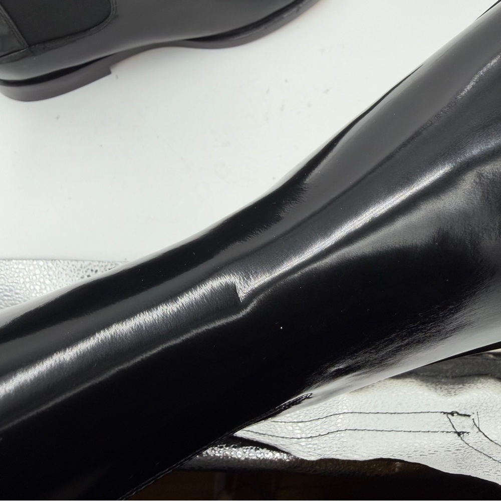 NEW Everlane Black Patent Leather The Chelsea Boot in Size 9.5 - Picture 15 of 16
